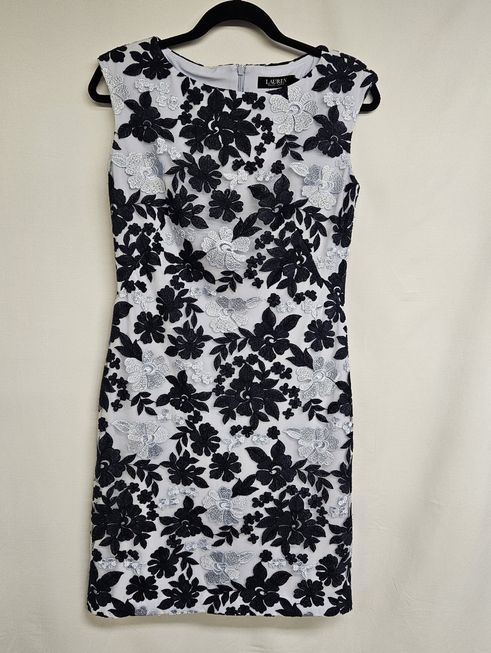 Lauren Ralph Lauren Women's Dress Blue Sz 2 Floral Sleeveless Embroidered Lined